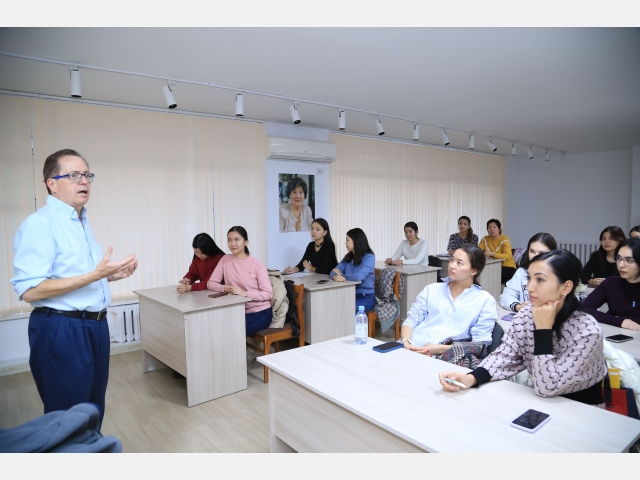 SPEAKING CLUB with a volunteer from the US Consulate General in Almaty Kevin Harris