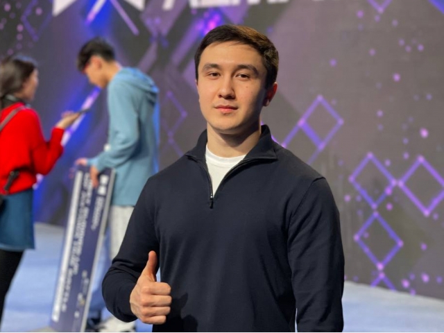 QYZPU teacher made a two-minute video and won an iPhone 15 Pro Max