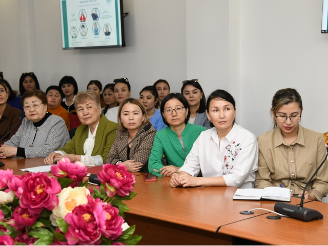 Successful meeting of management with doctoral students and supervisors