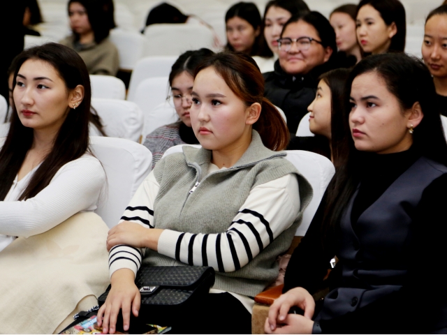 How to Stay Energetic: Health Care Lessons from a Nutritionist at the Kazakh National Women's Teacher Training University