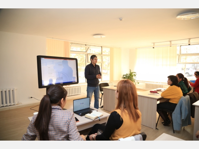 Научный семинар по Академической письму для магистрантов и докторантов университета.